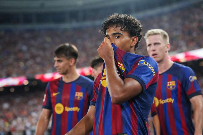 Barcelona vs Racing Santander Pronóstico – Resumen de apuestas para el partido