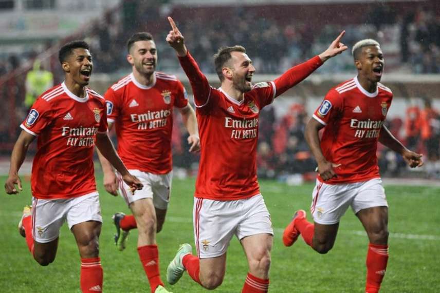 Famalicao vs Benfica Pronóstico – Resumen de apuestas para el partido post thumbnail image