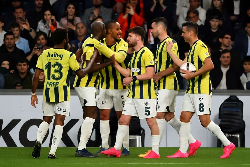 Feyenoord vs Fenerbahce Pronóstico – Resumen de apuestas para el partido post thumbnail image
