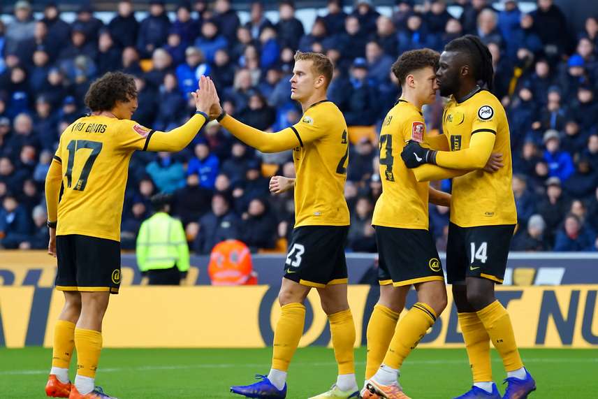 Grimsby Town vs Wolverhampton Wanderers prediction, odds & betting tips – 15/02/2026