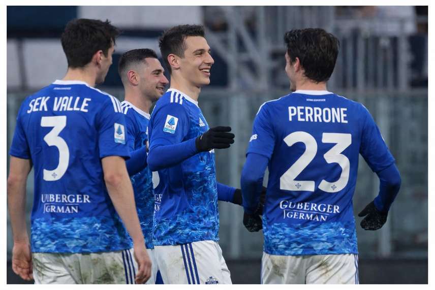 Verona vs Como Pronóstico – Resumen de apuestas para el partido post thumbnail image
